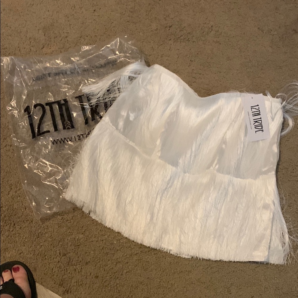 New 12th Tribe Elegant White Fringe Skirt size small